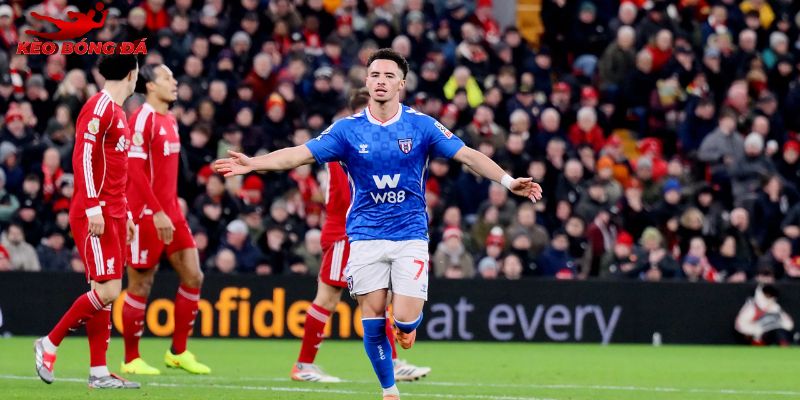 Sunderland vs Liverpool đang trong tâm thế trái ngược